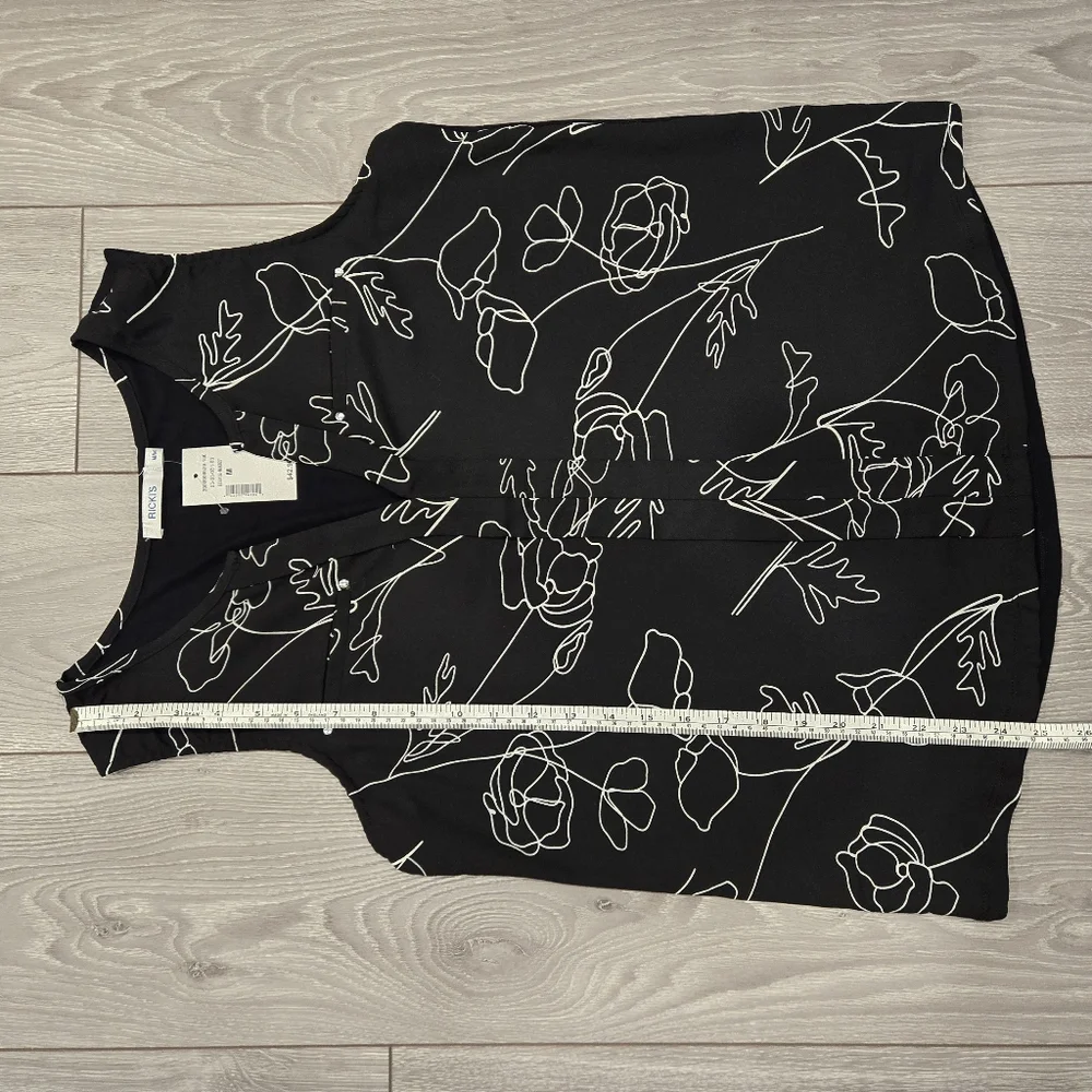 Ricki's sleeveless blouse - Size Medium - Picture 6 of 6
